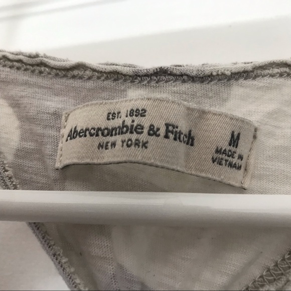 A&F army camo tank top - Picture 3 of 4